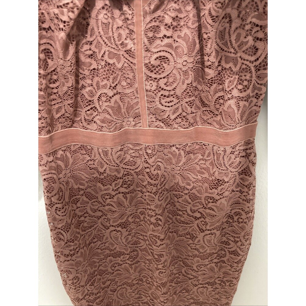 EXPRESS pink rose floral lace overlay velvet trim cold shoulder shift dress 10 - Picture 6 of 10